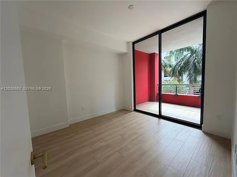 90 NE 32nd St #209 — Photo 5