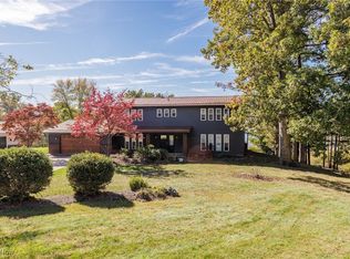 5605 Pleasant View Dr, Nashport, OH 43830