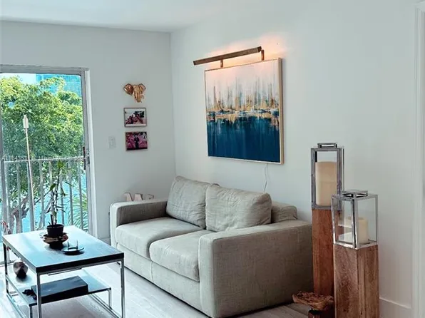 4805 NW 7th St APT 308-15, Miami, FL 33126