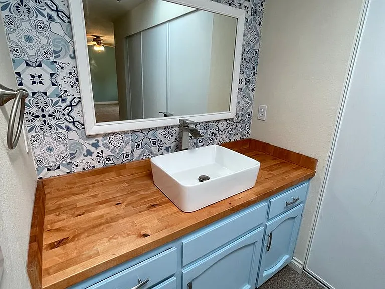 1538 NW 8th Ave — Photo 8