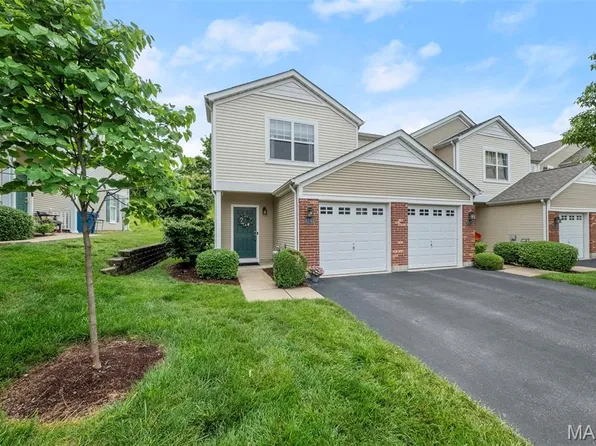 4843 Heritage Heights Cir, Hazelwood, MO 63042