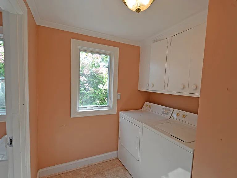 29 Fishers Ln — Photo 15