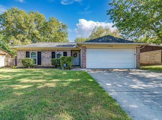 5740 Macdougall Dr, Haltom City, TX 76148