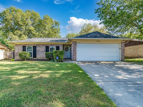5740 Macdougall Dr, Haltom City, TX 76148