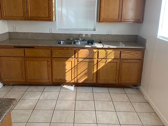 2nd image of 7016 Glasgow Ave #7022