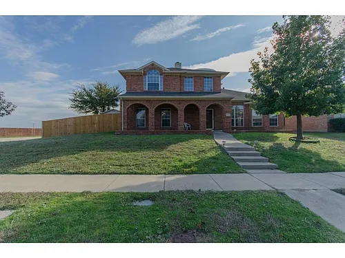 1532 Tanglewood Dr Photo 1