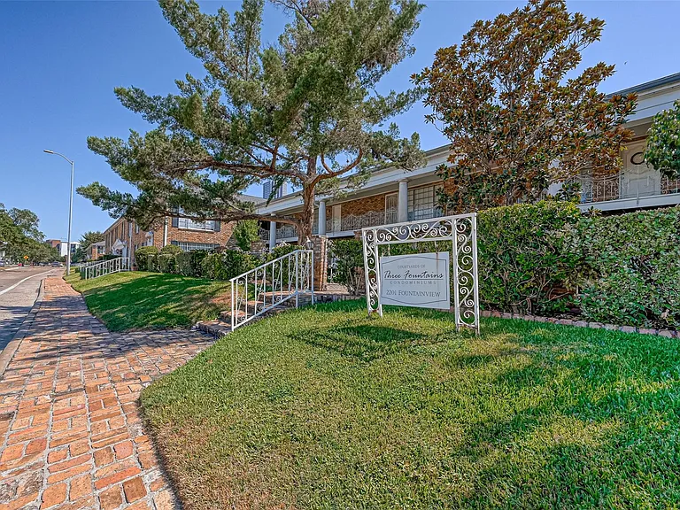 2121 Fountain View Dr #16 — Photo 30