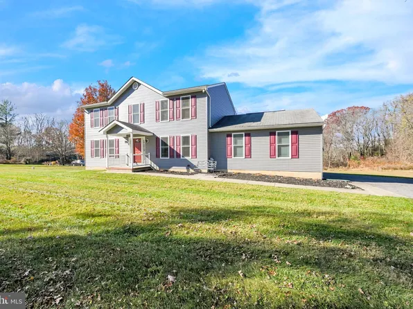 3778 London Bridge Rd, Sykesville, MD 21784