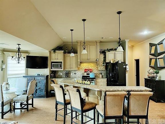 2nd image of 1310 Starfield Rd