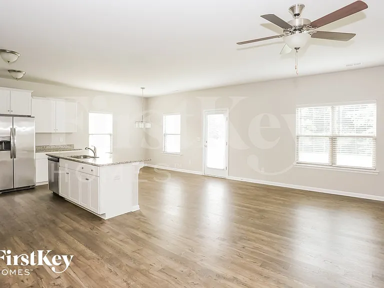 1703 Rocky River Rd — Photo 4