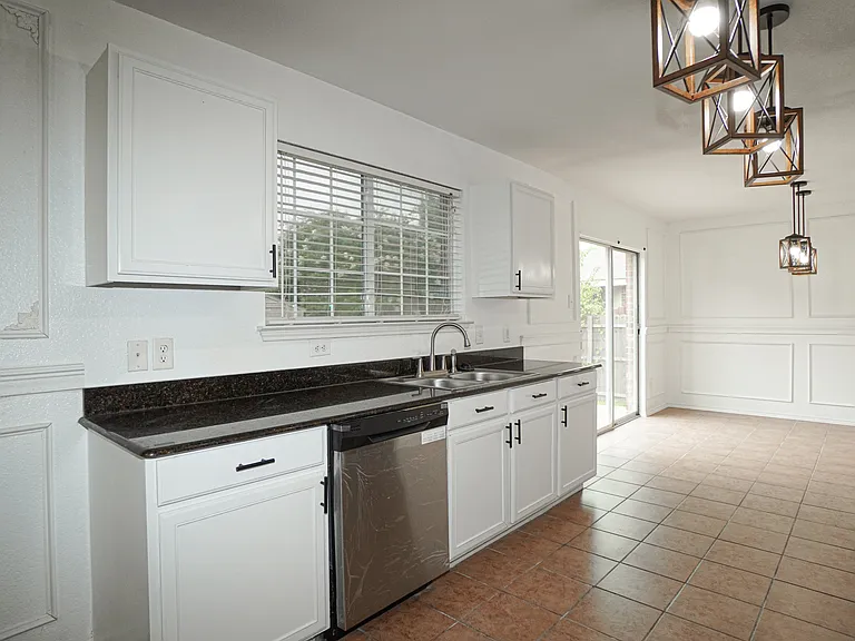 4006 Collin Ct — Photo 10