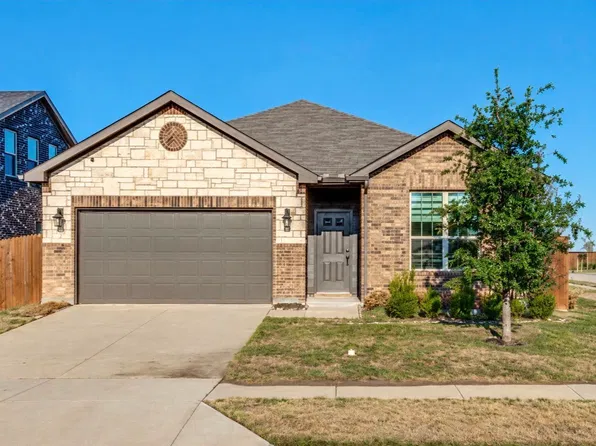3825 S Courtney Ct, Forney, TX 75126