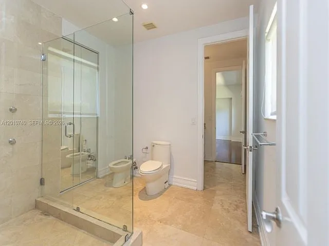 425 N Shore Dr — Photo 17