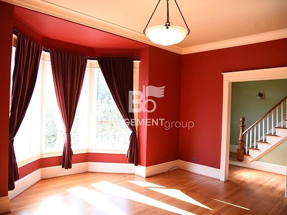 4th image of 3502 SE 13th Ave