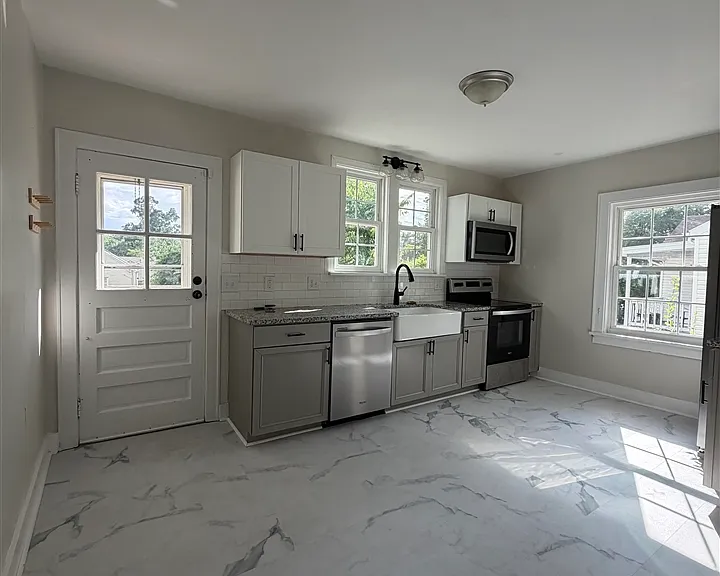 509 University Dr — Photo 5