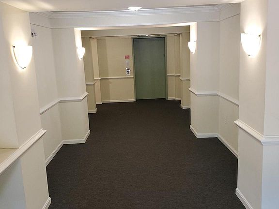 2nd image of 14200 Farnsworth Ln APT 302