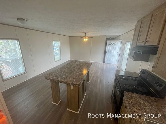 3rd image of 133 Eldridge Ln #133