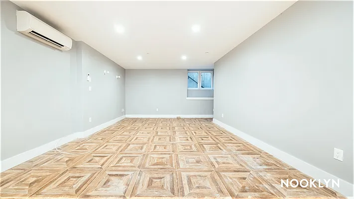 Rented by Nooklyn NYC LLC | media 35