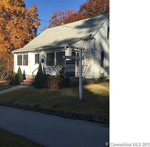 2nd image of 43 Giles St