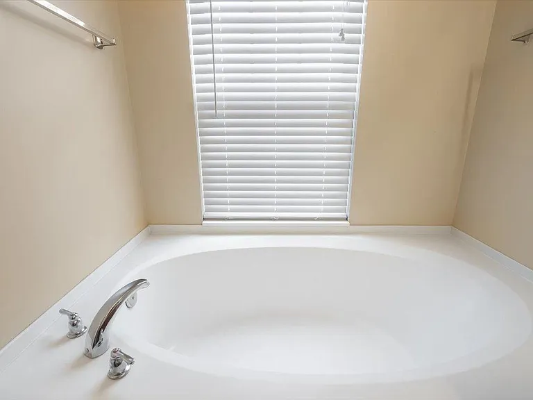 13310 Golden Gate Dr W — Photo 23