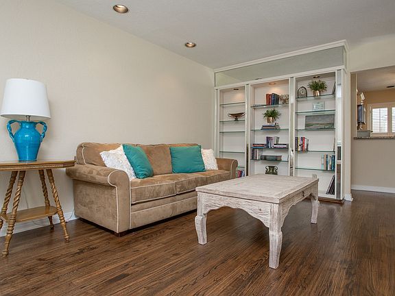 6412 Rosemont Ave-6.jpg