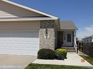 1010 Donnie Ct, Lincoln, NE 68522