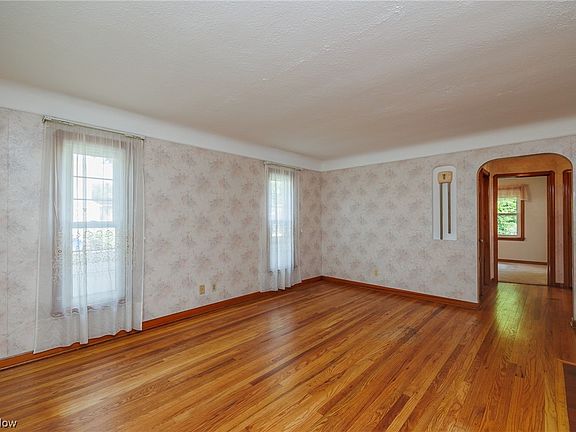 5th image of 5824 Archmere Ave