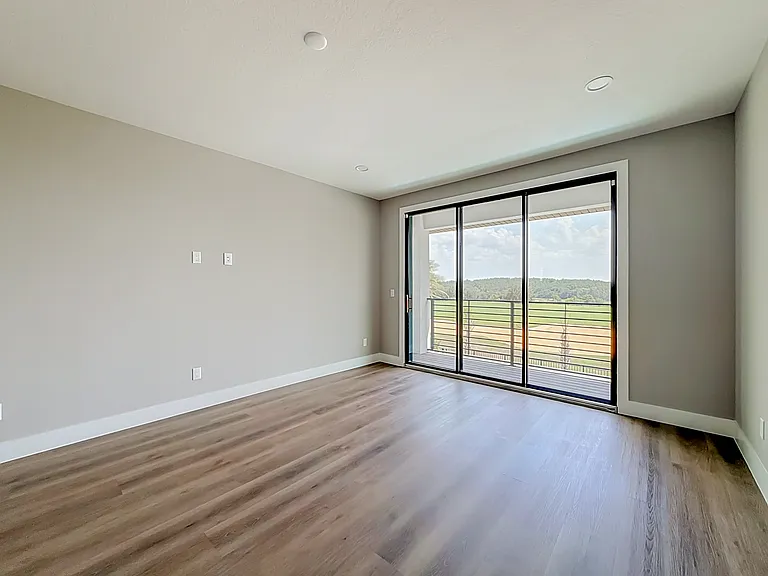 15930 Vetta Dr — Photo 13
