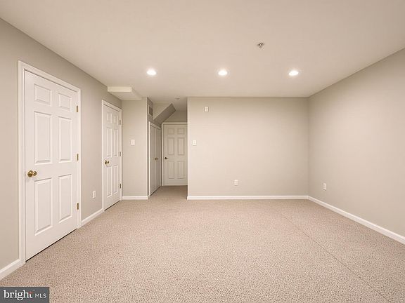 5th image of 8231 Brooktree St