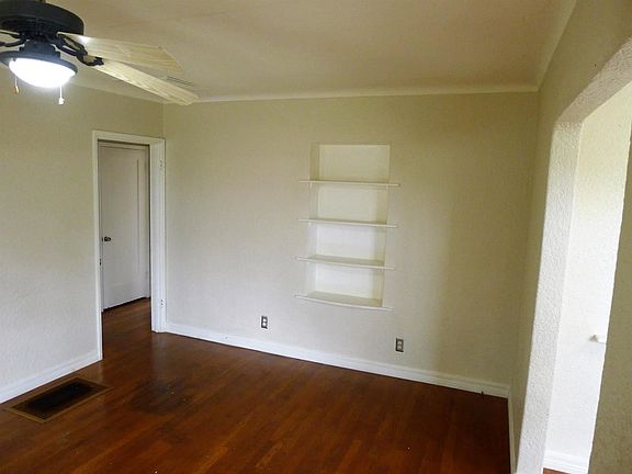 5th image of 3891 E Heaton Ave