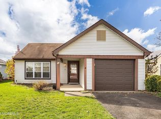 11 Wycombe Way, Manchester, NJ 08759