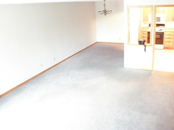 3rd image of 5607 Green Circle Dr APT 203