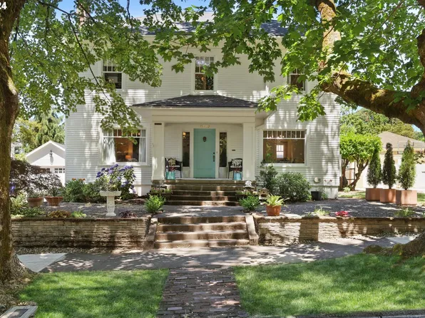 3339 NE Davis St, Portland, OR 97232