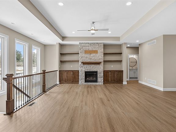 5th image of 1586 Volmert Ln NE