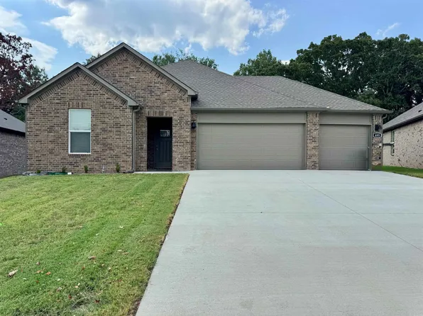 405 Lainey Dr, Maumelle, AR 72113