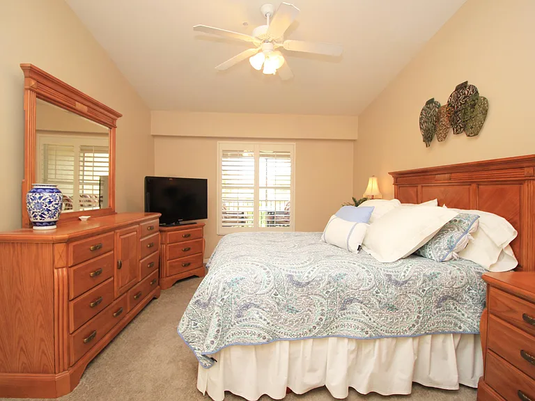 2820 Cypress Trace Cir #2024-1-1 — Photo 11