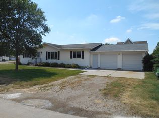 109 N Green St, Elk Point, SD 57025