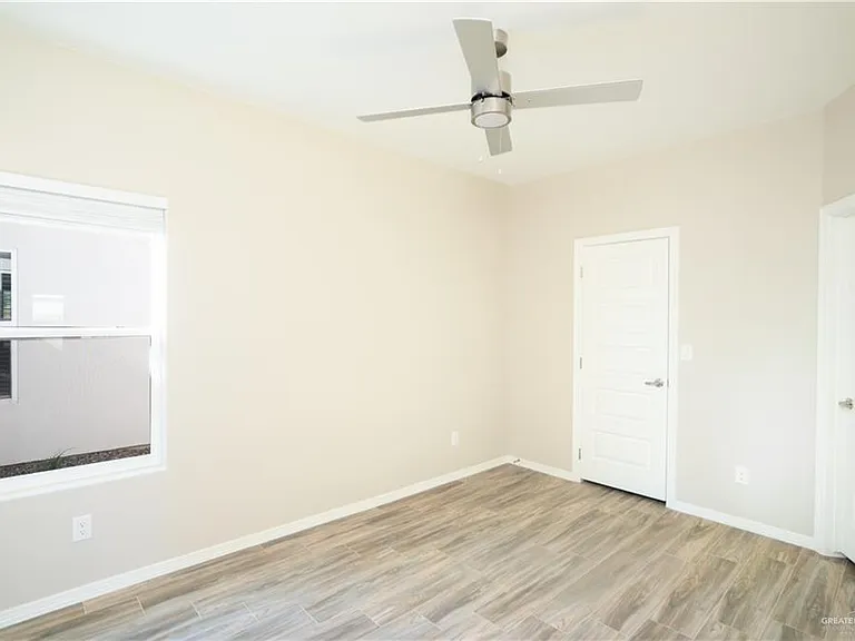 4116 Walnut Ave #1 — Photo 8