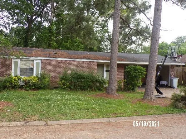 2037 Overbrook Dr, Jackson, MS 39213