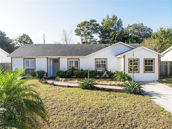 2nd image of 3918 Pelican Ln