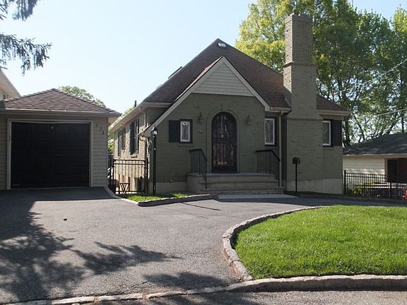 2nd image of 173 Mason St