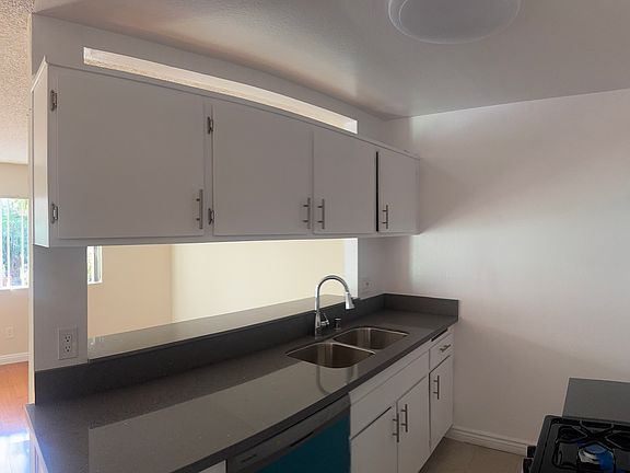 2nd image of 636 W Wilson Ave APT 102
