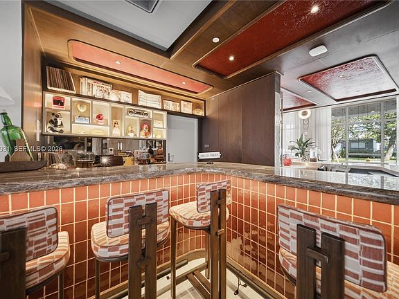 4th image of 1611 SW 2nd Ave #604