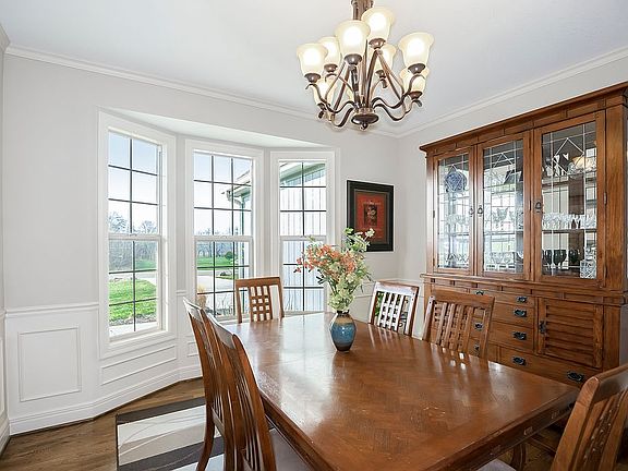 5th image of 18402 Prairie View Dr