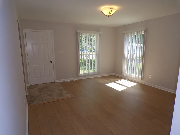 5110 Willow Ln — Photo 5