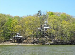 199 Lakeshore Ln, Counce, TN 38326