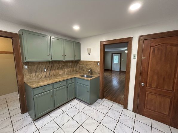 11 Windsorville Rd #B