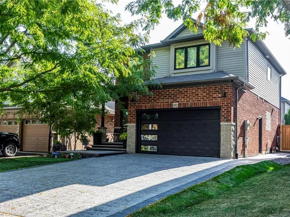 252 Upper Mount Albion Rd, Hamilton, ON L8J 0B1