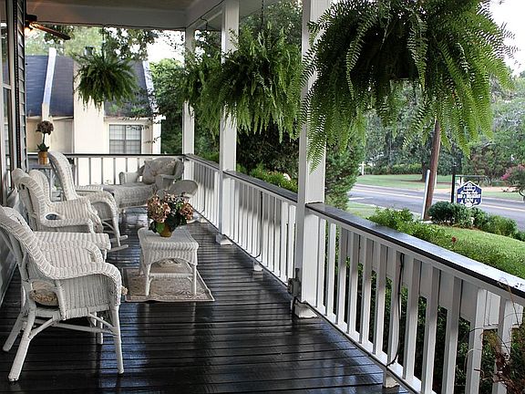 5th image of 819 Carolina Ave