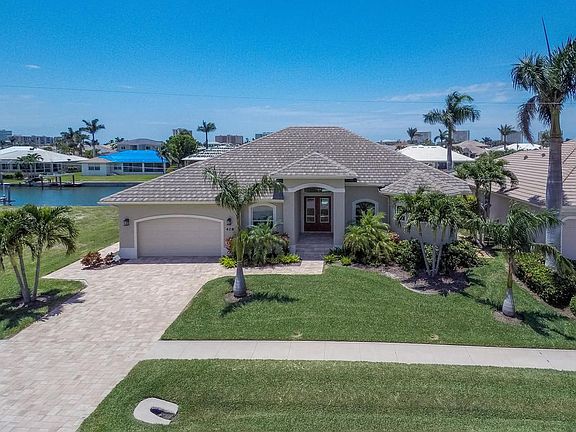 2nd image of 428 Marquesas Ct